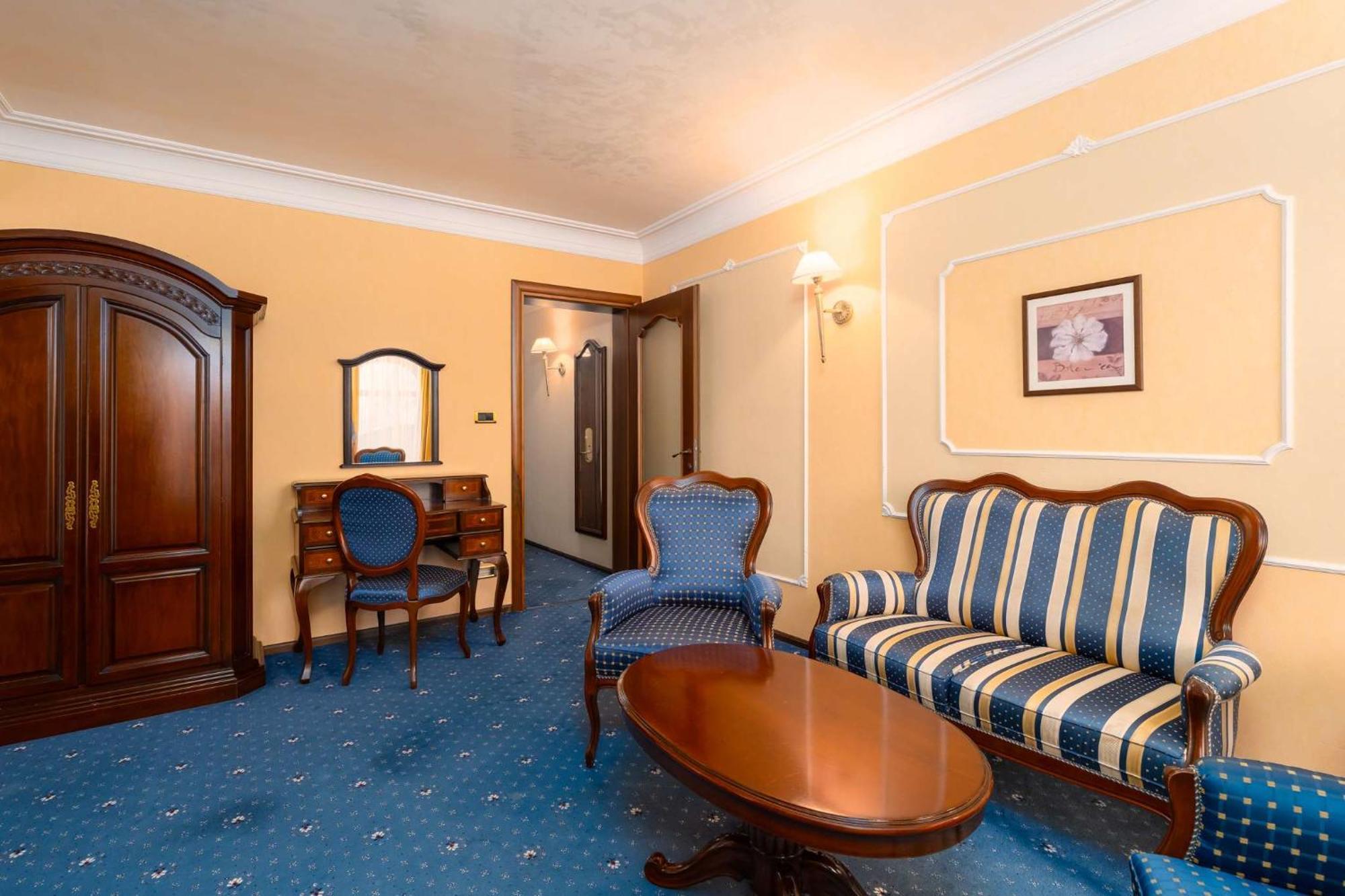 Festa Winter Palace Hotel Boroveț Exterior foto