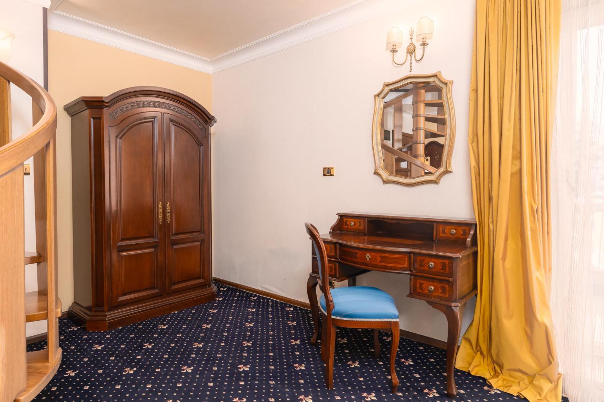 Festa Winter Palace Hotel Boroveț Exterior foto